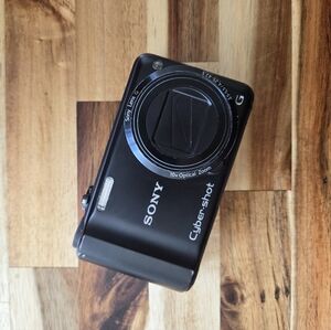 SONY CYBERSHOT DSC-H55 DIGICAM